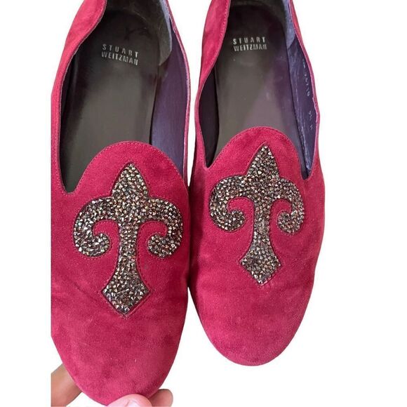 Stuart Weitzman Lys Scarlet Suede Fleur De Lis Red Flats Loafers sz 9.5 - Picture 3 of 10